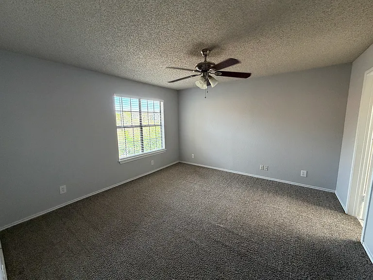 4777 Cedar Springs Rd #4D — Photo 7