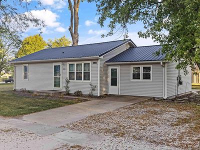 304 W Prairie St, Camp Point, IL, 62320