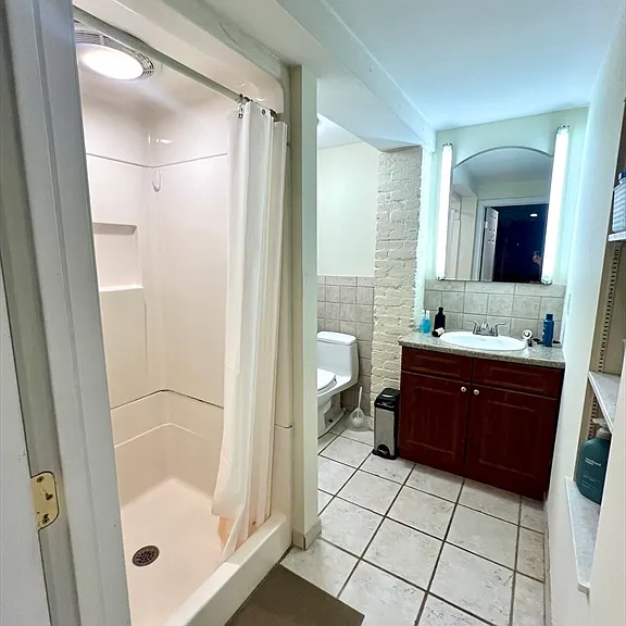 682 E 6th St #1 — Photo 16