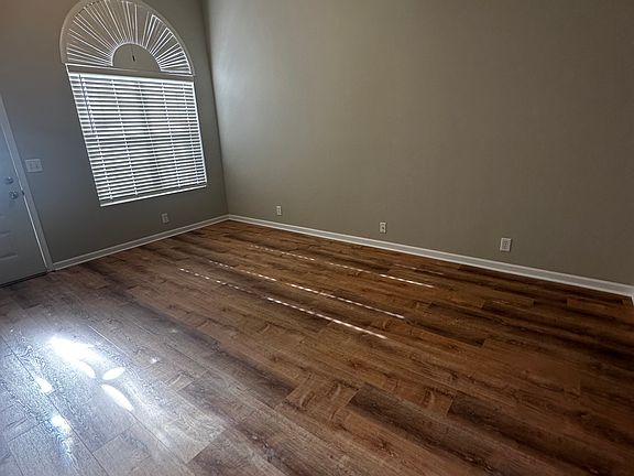 Living Room Unstaged