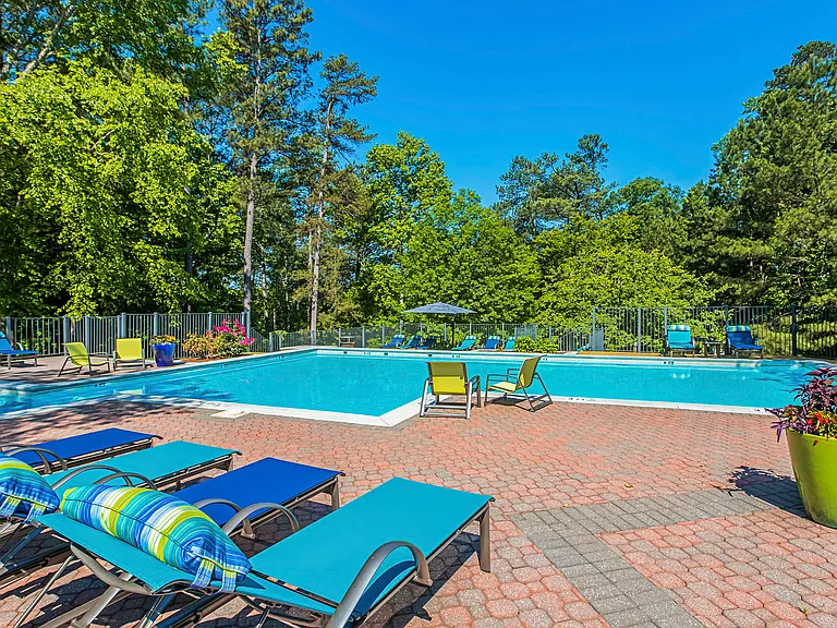 Spacious Sundeck