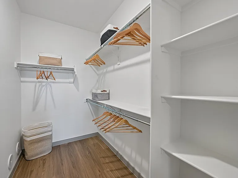 Walk-in Closet