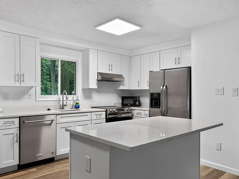 21465 Indian Bridge Rd — Photo 5