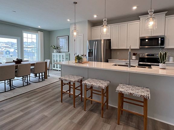 2nd image of 717 Mulligan Ct