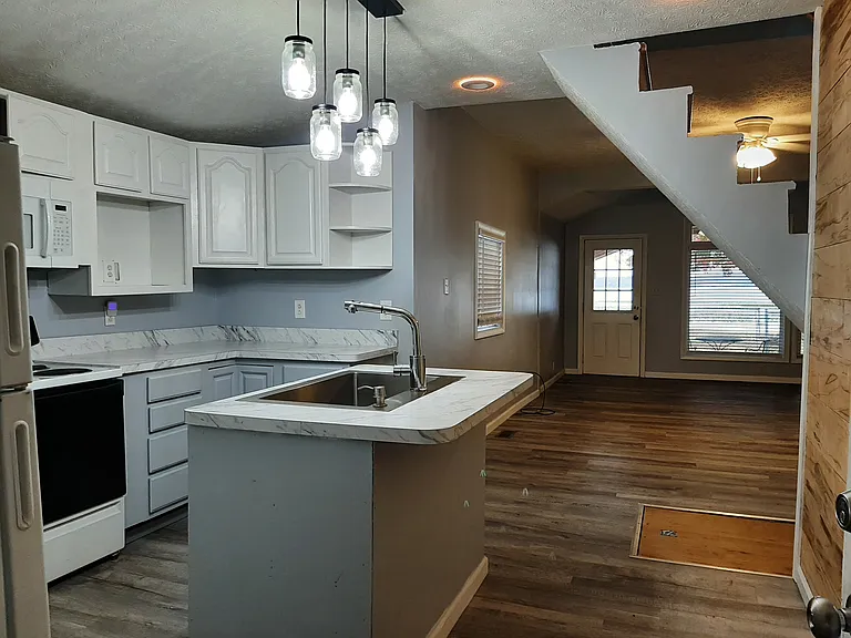 2487 Church St — Photo 5