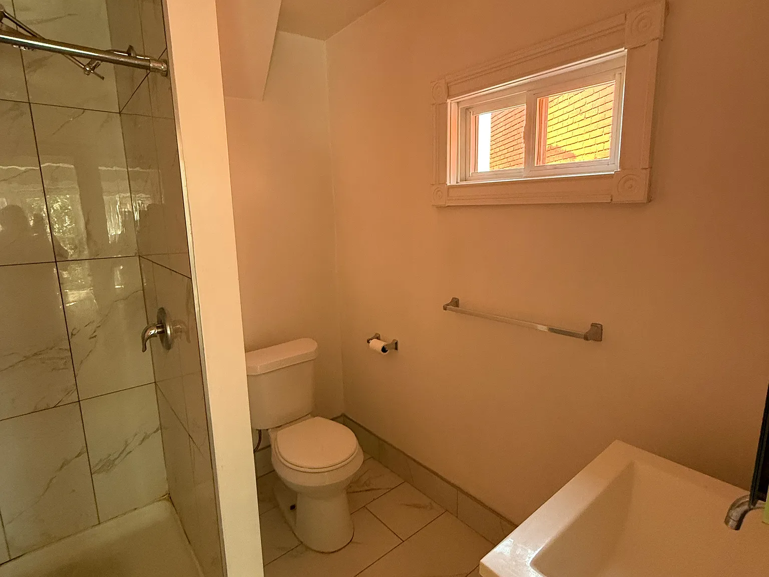 2 bed, 1100 sqft, $1,450 — Photo 3