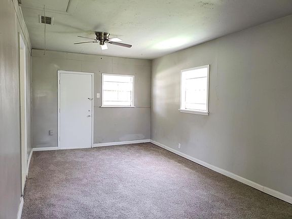 5th image of 8723 Wiggins St