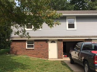 301 NE Westwind Dr APT B, Lees Summit, MO 64086