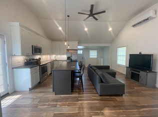 7 Robin Rd, Rocky Point, NY 11778