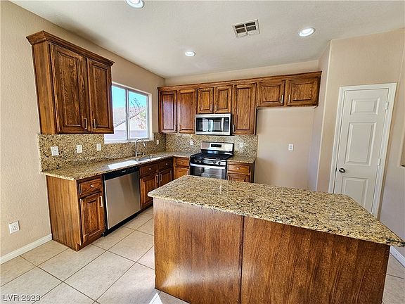 2nd image of 3727 Prairie Orchid Ave