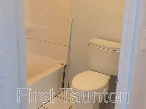 458 Weir St, Taunton, MA