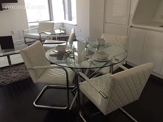 Rented by Corcoran | media 27