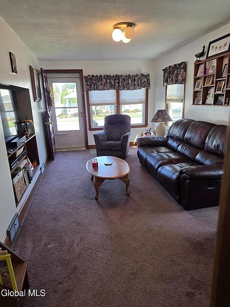 4th image of 523 Elliott Street