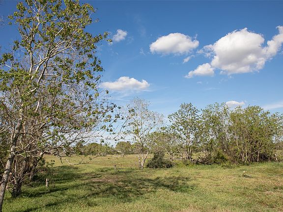 3rd image of Trenckmann Rd