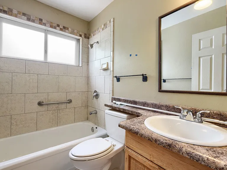 3006 Hudson St — Photo 11