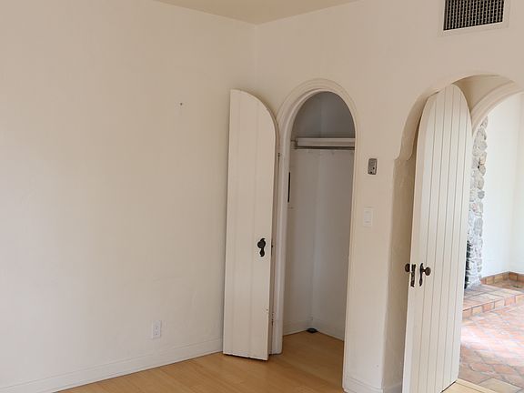 5th image of 7007 E River Rd #3
