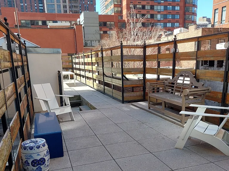 210 E 95th St #3C — Photo 17