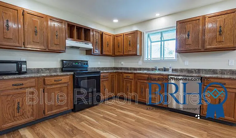 605 Victory St — Photo 34