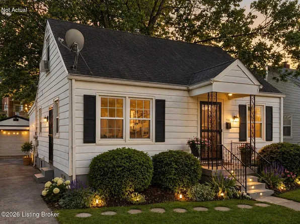 114 Staebler Ave, Saint Matthews, KY 40207