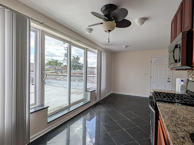 6123 W Belmont Ave #2 — Photo 5