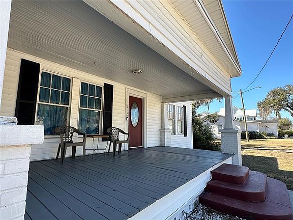 4th image of 513 W Main St