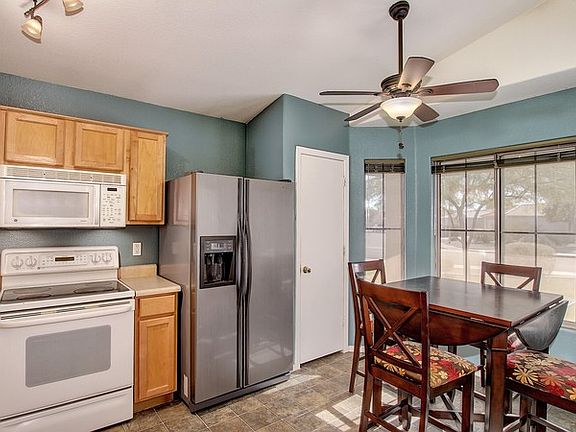 4th image of 20496 N 93rd Ln
