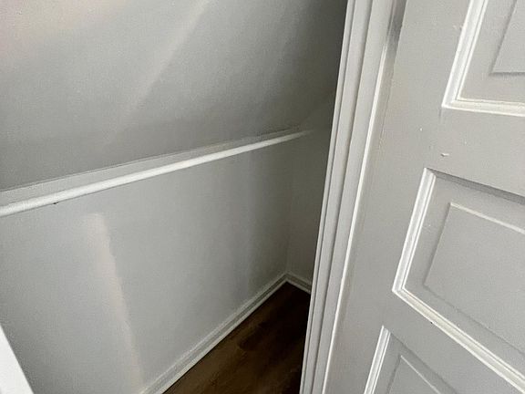 3rd image of 2571A San Bruno Ave