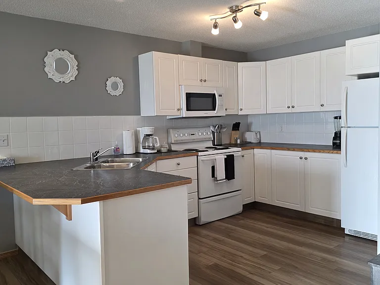260 Duston St #220 — Photo 5