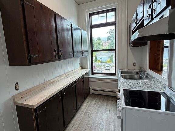 2nd image of 293 Main St
