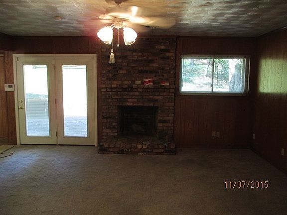 5th image of 605 Oak Park Dr
