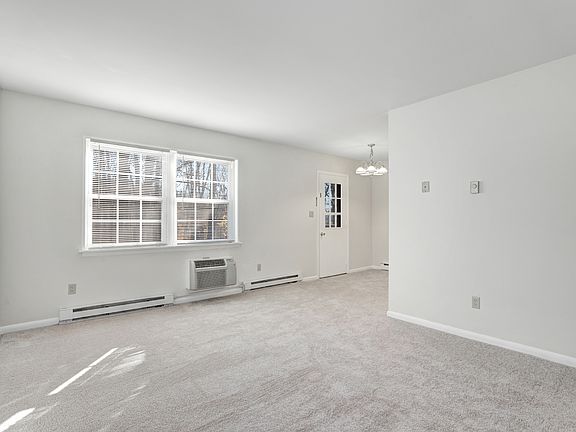 5th image of 170 Preston Rd #M-4