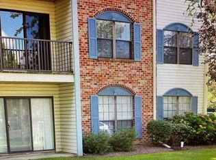 17 Mendrey Ct, Lawrence Township, NJ 08648