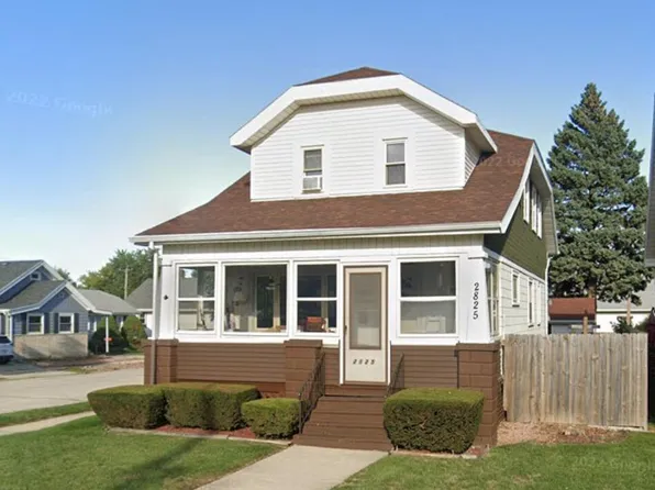 2825 Douglas AVENUE, Racine, WI 53402