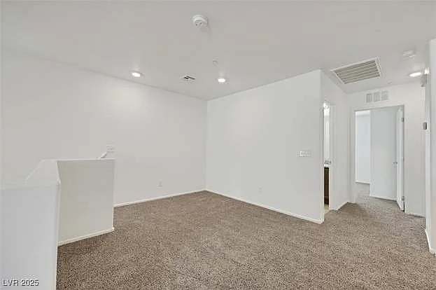 4561 Woolcomber St N — Photo 19