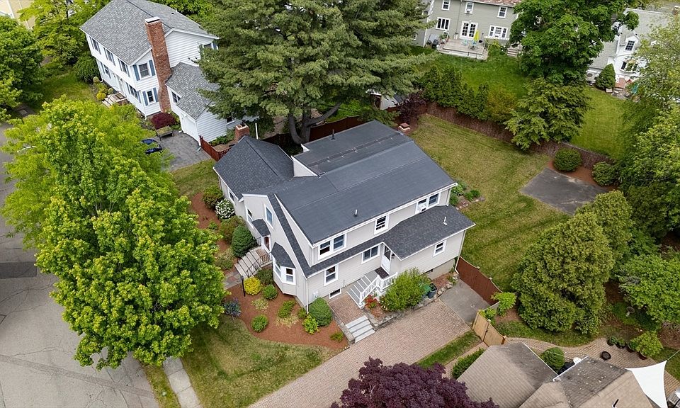 1st image of 18 Gilmore Rd