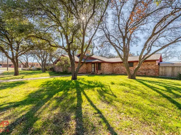 302 Hill Haven Dr, Abilene, TX 79601