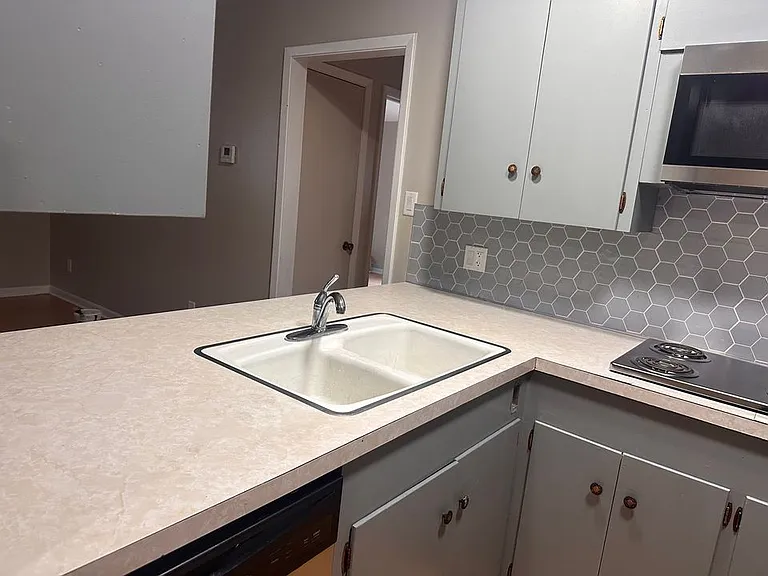 400 S Tyler St #1 — Photo 8