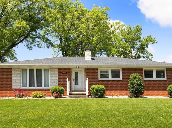 1035 E 2nd St, Trenton, IL 62293