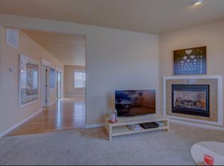 873 Crystal Dr, Eagle Point, OR 97524