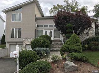 281 Arthur Ave, Englewood Cliffs, NJ 07632