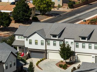 2600 Ocotillo Way UNIT 34, Santa Clara, UT 84765
