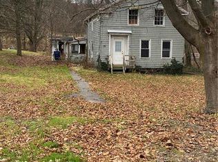 95 Maple St, Lyons, NY 14489