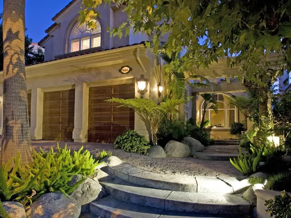 1622 Chastain Pkwy E, Pacific Palisades, CA 90272