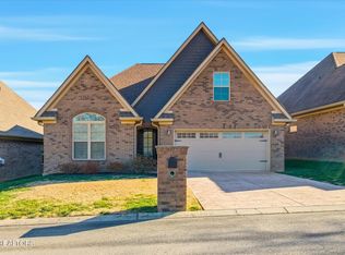 206 Zion Cove Ln, Englewood, TN 37329