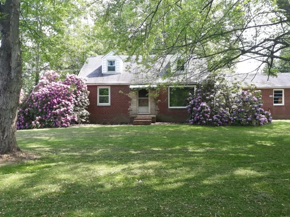 15970 Cenfield St NE, Alliance, OH 44601