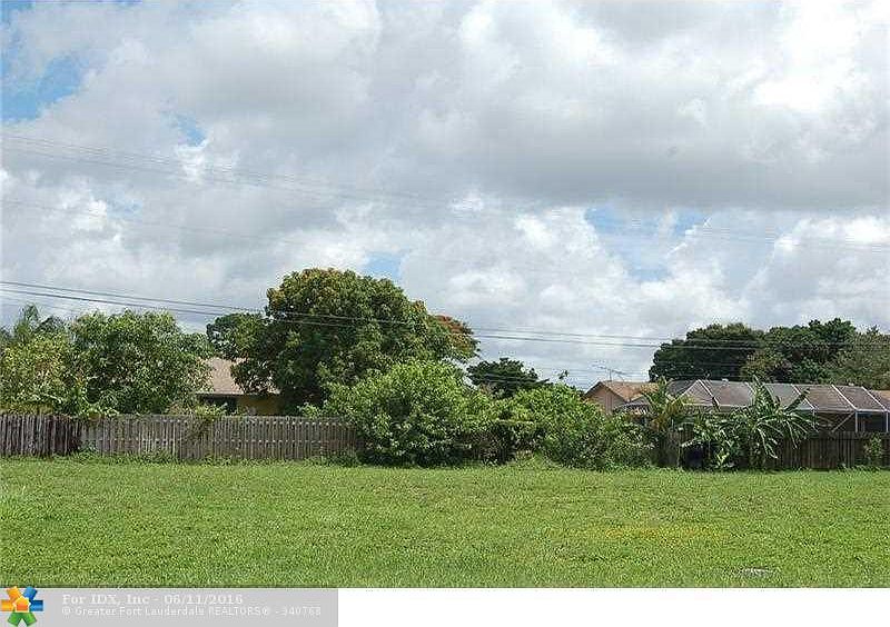 1st image of 5343 Greenwood Dr