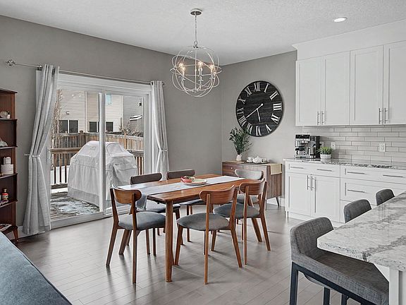 4th image of 11 Spring Line