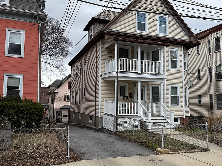 11 Albion St #1 — Photo 15