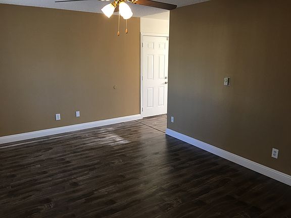4th image of 18357 Pearmain St
