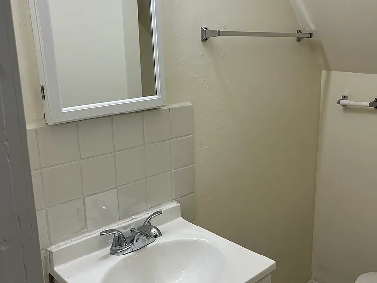 2035 N Albany Ave #1 — Photo 7